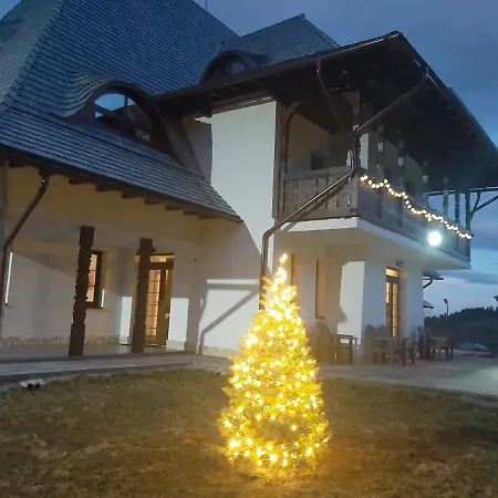 Maison d'hôtes Pensiunea Poiana Vladesei